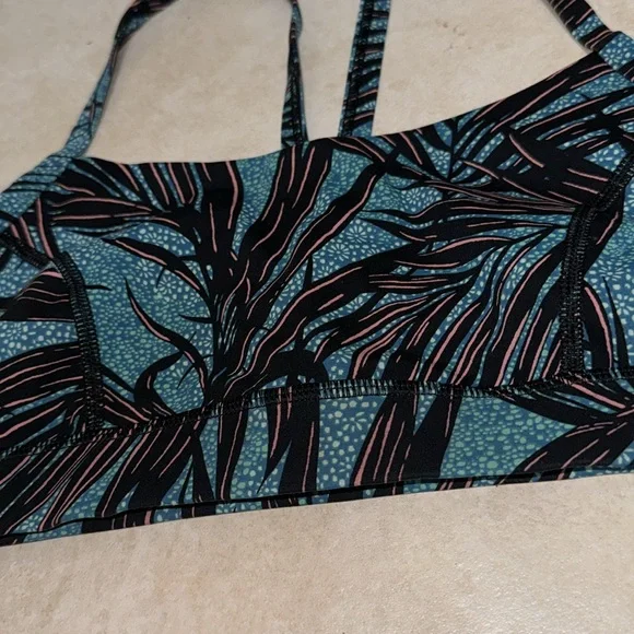 Lululemon Rise and Run Bra Womens Mini Palm Lace Tofino Teal Multi Black - Picture 5 of 11